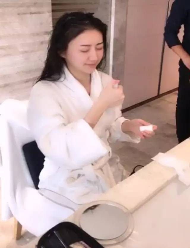 景甜的日常工作,景甜的三个优点