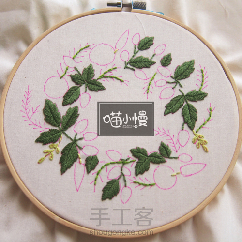 覆盆子花环刺绣