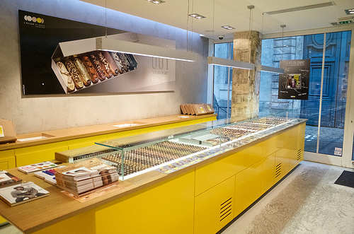 这家泡芙店是怎么做到被巴黎人如此宠爱的?