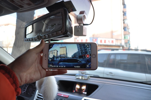 如何选购行车记录仪比较好,行车记录仪排行榜及选购技巧