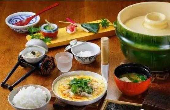 将一个濒临倒闭的百年米店做到年入15亿，他却更怕孩子们