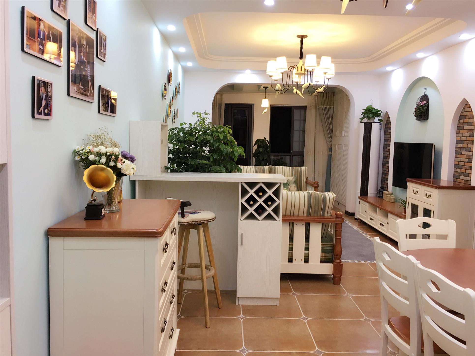 客餐厅一体装修新家,客餐厅一体房子装修设计欣赏