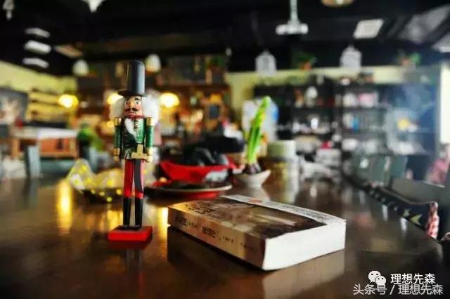 很少发朋友圈的人都过得很好,为什么朋友圈里的人都过得很精彩