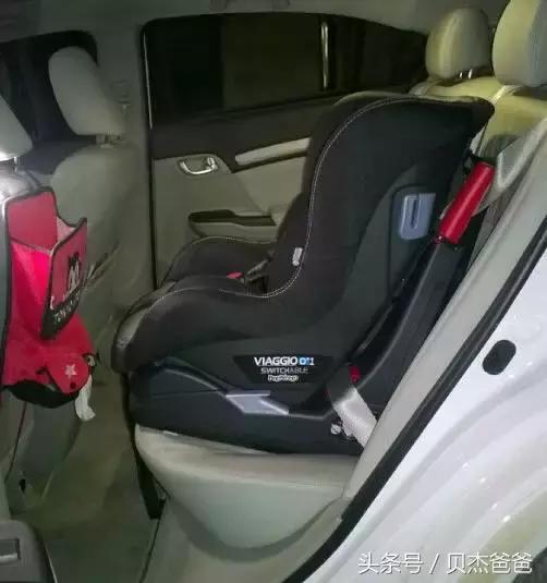 peg perego安全座椅安装 (pegoperego安全座椅怎么安装)
