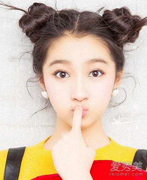 跟风卖萌！女星哪吒头齐装嫩戚薇林志玲变少女最后那位没眼看