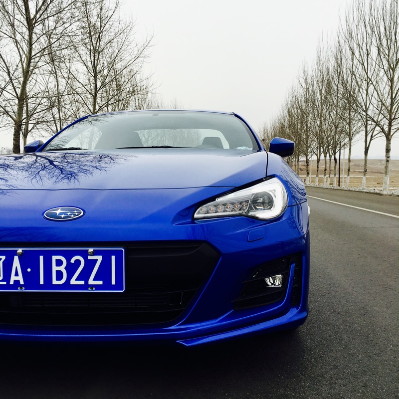 连车牌也是为你量身定做！拉力蓝BRZ，年轻人最向往的神车！