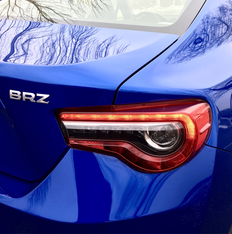 连车牌也是为你量身定做！拉力蓝BRZ，年轻人最向往的神车！