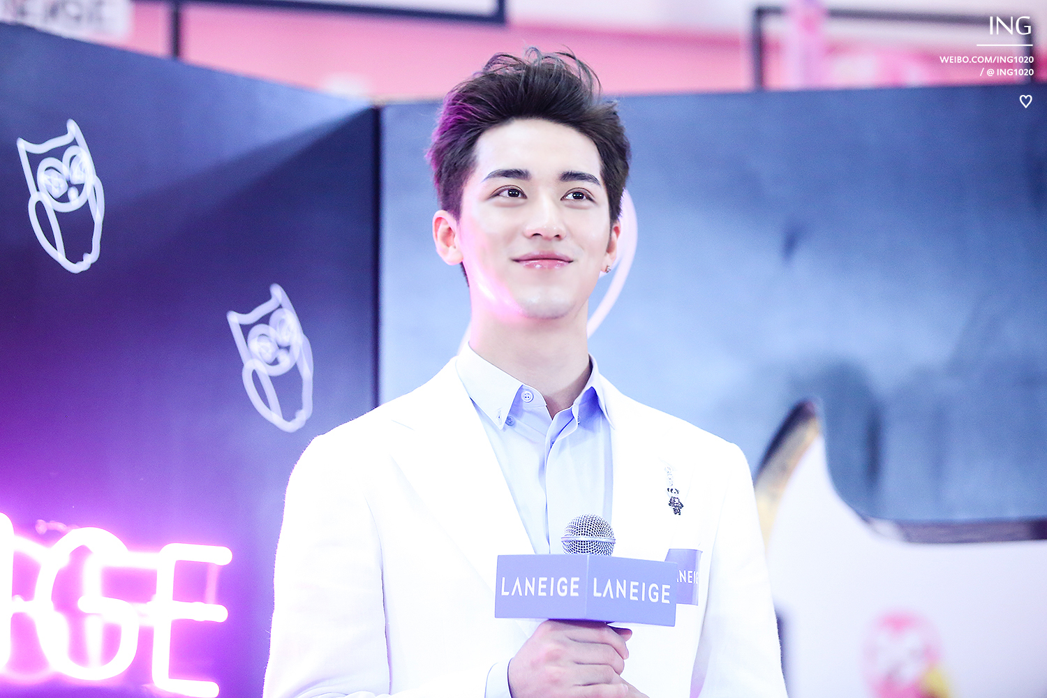 那些公认难穿的颜色,90后艺人许魏洲是怎么HOLD住的?