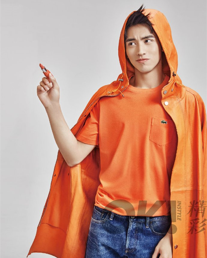 那些公认难穿的颜色,90后艺人许魏洲是怎么HOLD住的?