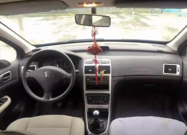 07年三厢标致307，不到8万公里性能依然强劲，只需1.5万