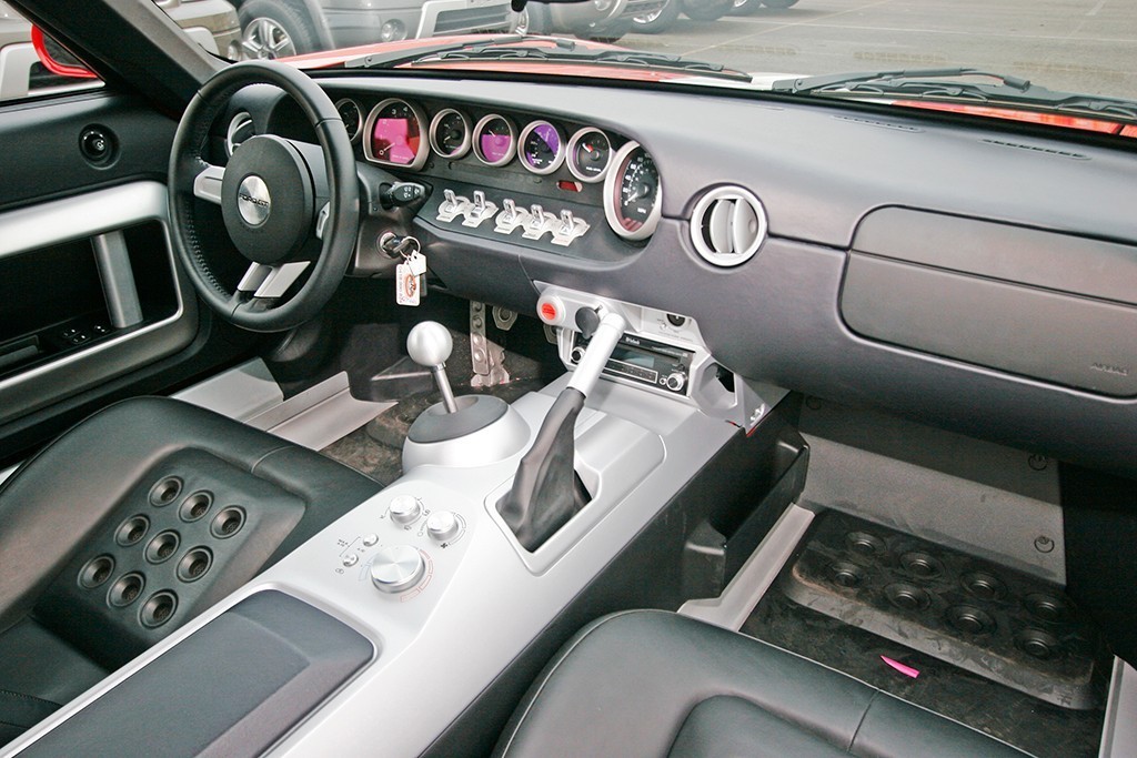 从赛道到街道开车乐趣,福特gtvs保时捷911