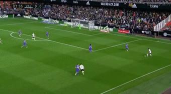 踢飞意大利的希望，被全世界嘲笑这一夜他击败皇马为自己正名！