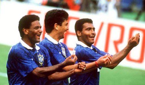 足球运动员的庆祝动作,足球庆祝动作搞笑视频