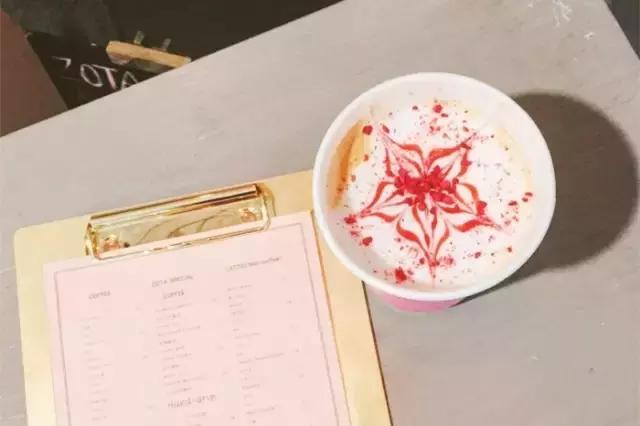 魔都15个粉色网红地标，咖啡甜品展览，少女心爆棚！