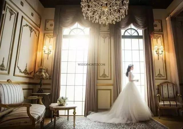 婚纱照夜景闪光灯摄影技巧,室内婚纱复古暖光怎么拍摄