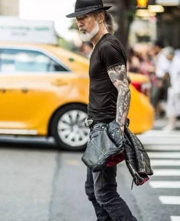 我去做过很多礼拜，却没见过酱婶的牧师