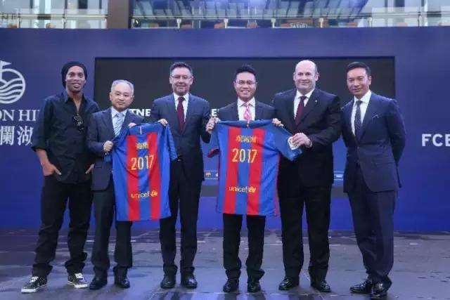 世界足球名人小罗,世界足球第一人小罗