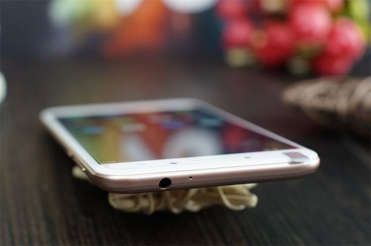 安全无畏的青年新旗舰——6G运存千元机360手机N5开箱测评