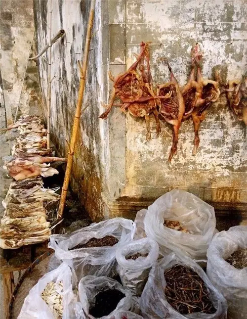 安徽宏村古镇有什么好吃的,黟县宏村旅游必备美食有哪些