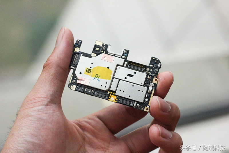 vivox9手机拆机换电池视频,vivox9换屏幕总成教程