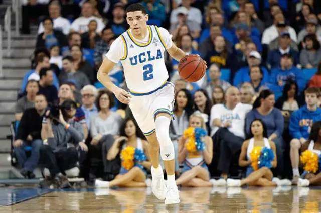 17年库里詹姆斯对比,17年库里vs詹姆斯