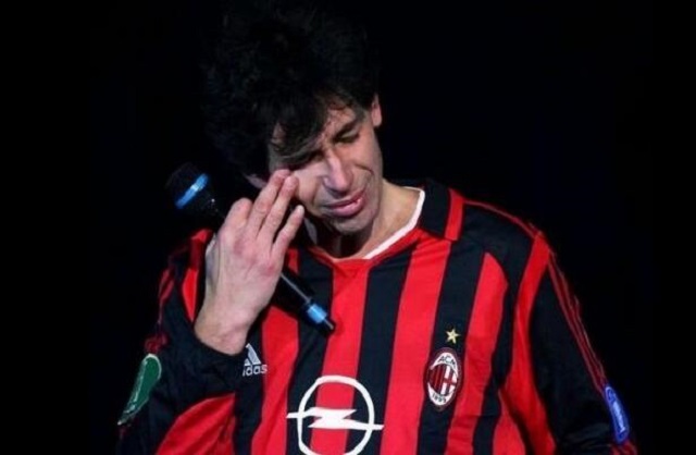 功利足球你别催，足球不只金钱与成绩，还有英雄