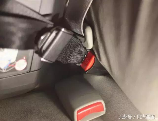 peg perego安全座椅安装 (pegoperego安全座椅怎么安装)