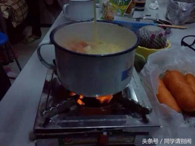 学生党宿舍做饭炒菜神器,宿舍小电锅煮火锅教程