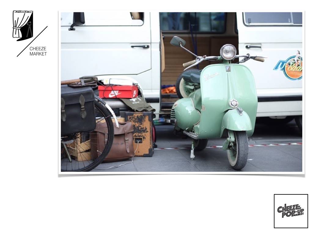 在曼谷,人妖+精油按摩文化市集