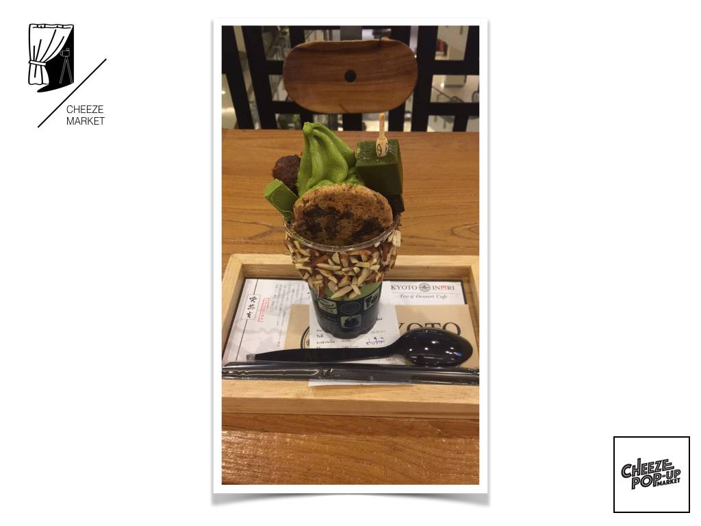 在曼谷,人妖+精油按摩文化市集