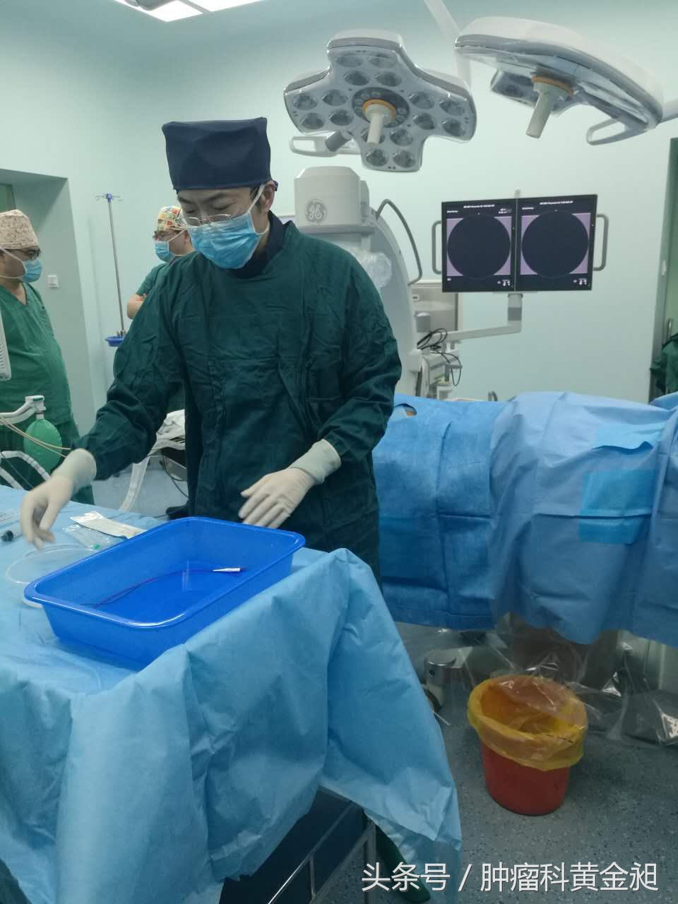 介入栓塞治疗和化疗哪个效果好,肺癌介入栓塞化疗对人的危害