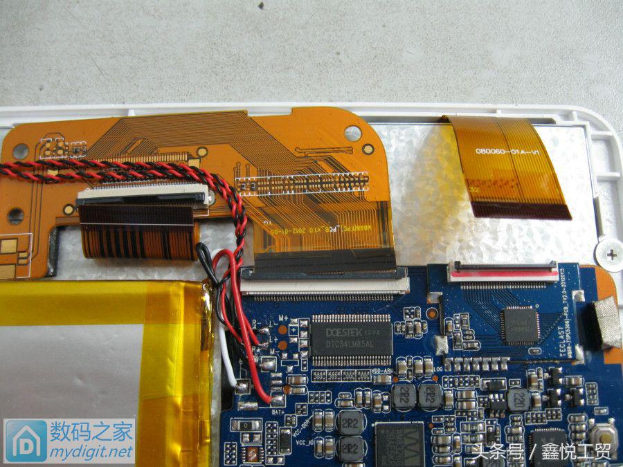 台电平板p85mini四核,p85拆机