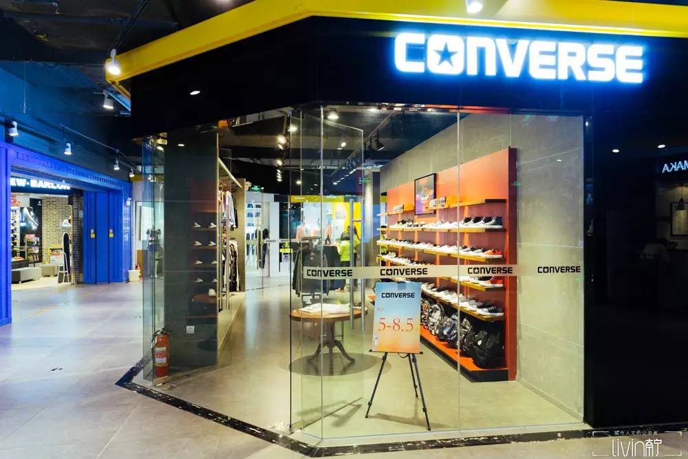 沉浸式逛南宁朝阳百货商店视频,南宁朝阳地下商业街人流