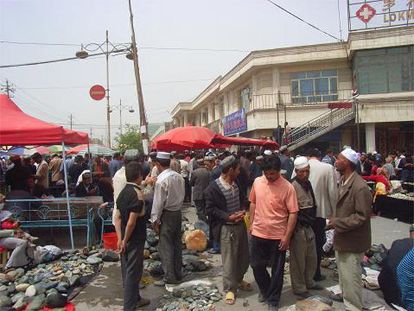 和田墨玉桃花石值钱吗,桃花石和田玉