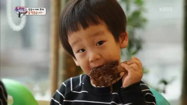 比起满街的购物店，我却在这里吃到腰带崩开