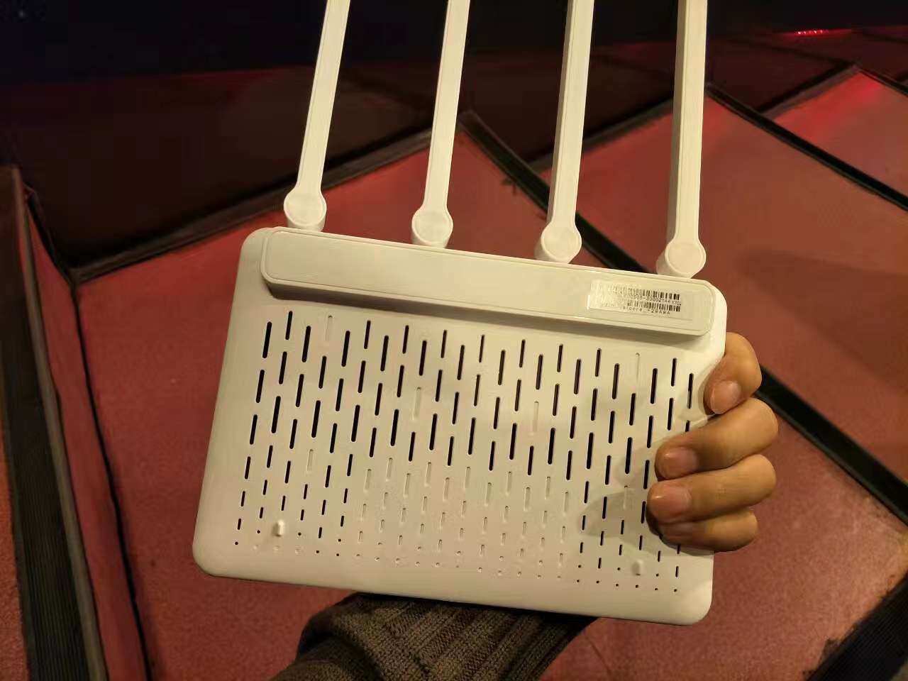 低调伏蛰十余年,磊科如今正式走向前台