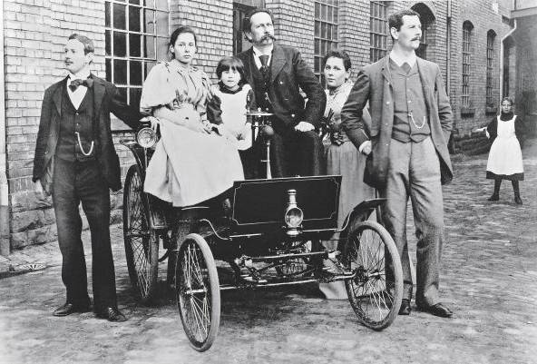 丰田霸道改名事件后续,丰田霸道为什么改名普拉多