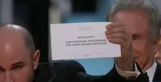 奥斯卡小金人每年都不一样吗,奥斯卡影帝小金人值多少钱