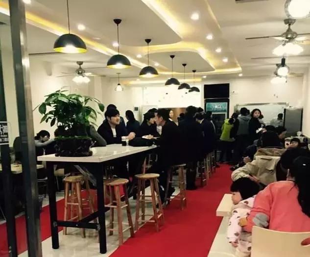 宁波江北鹤鸣牛杂面馆,宁波海鲜面馆排名第一餐