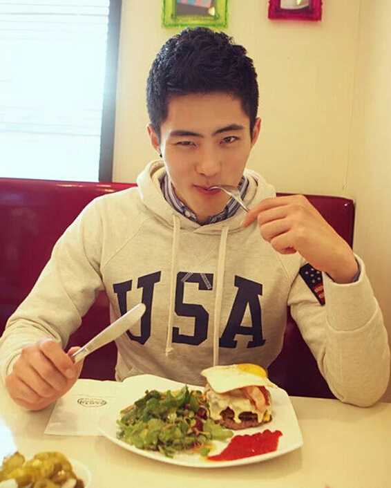 男士烫发2021流行发型,男士长脸型烫卷发发型图片