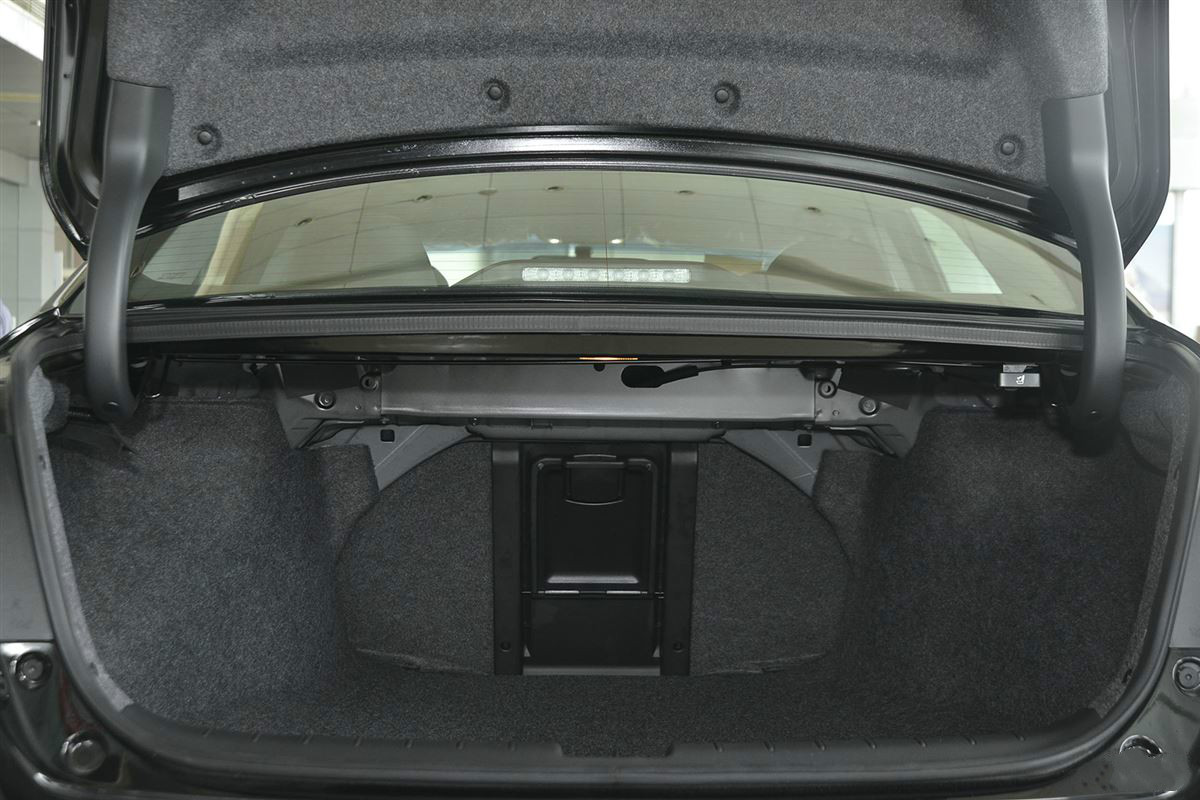 放弃本田雅阁选择了丰田凯美瑞,放弃凯美瑞雅阁选了阿特兹