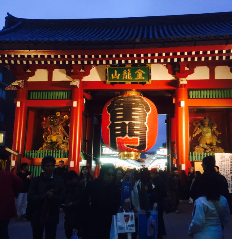 旅行是孤独的人在寻找的方式,旅行是我一辈子都愿意做的事