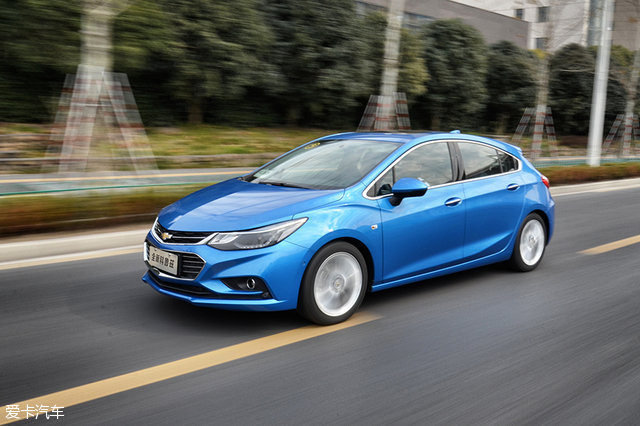 西安13年雪佛兰科鲁兹两厢,雪佛兰1.4t科鲁兹两厢二手车