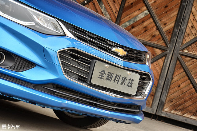 西安13年雪佛兰科鲁兹两厢,雪佛兰1.4t科鲁兹两厢二手车