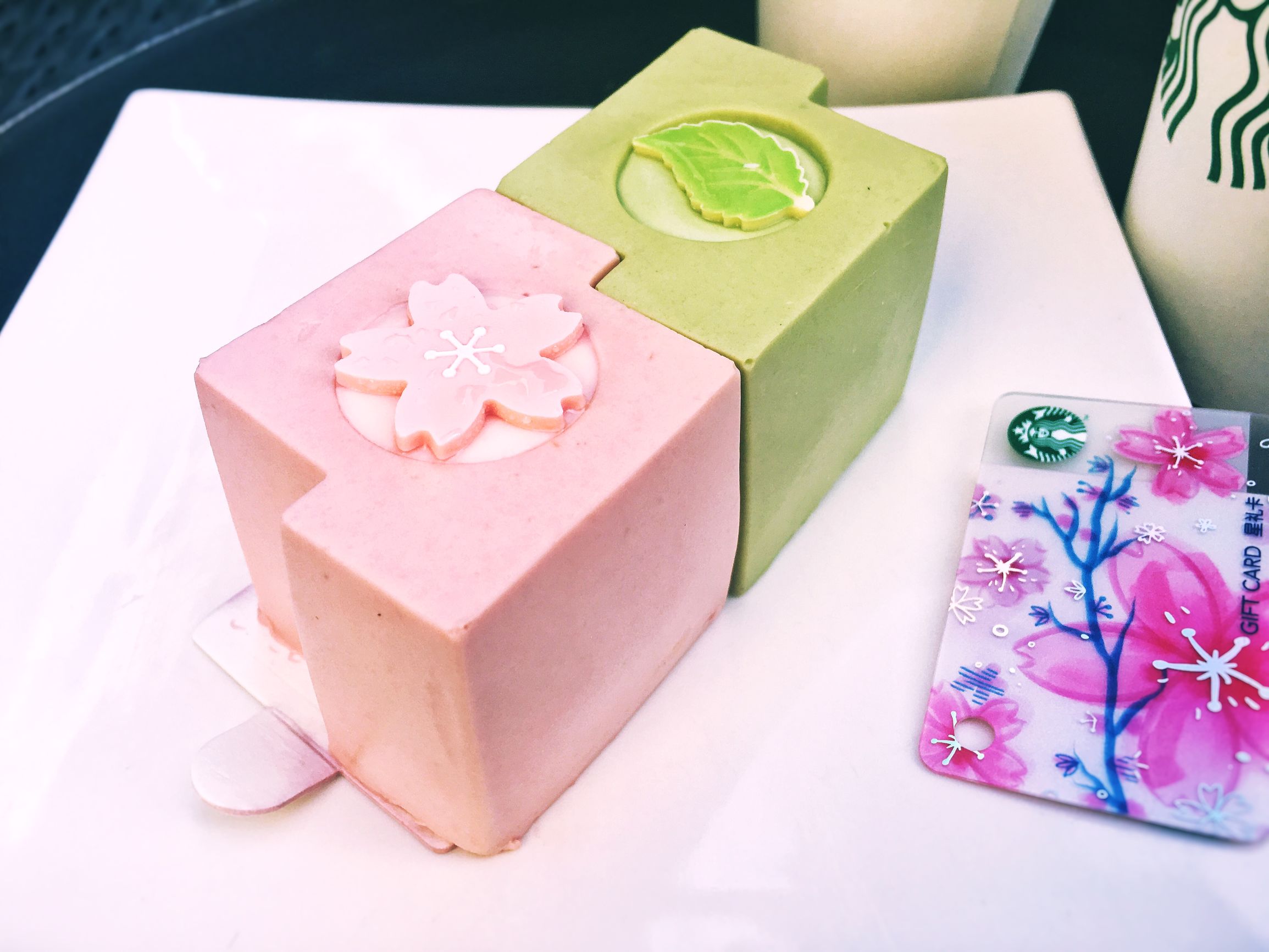 星巴克樱花系列杯子2022,樱花礼盒星巴克