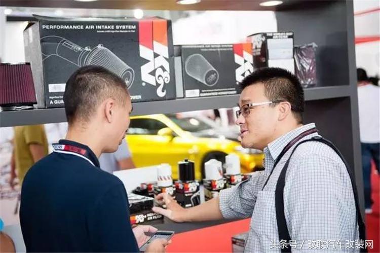 杞︾綉鑱旂洘鐨勭洿鎾棿,杞︾綉鑱旂洘浼樻儬鍥㈣喘