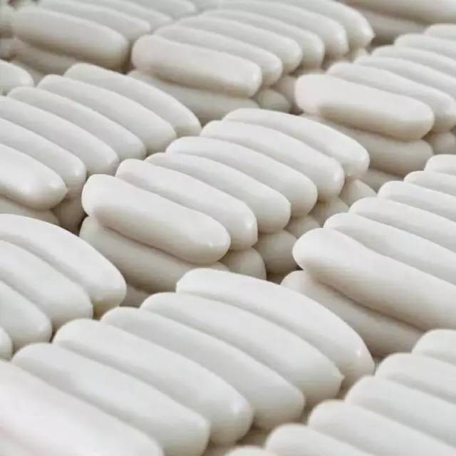 80后老师辞职回乡创业,80后教师辞职卖肉夹馍