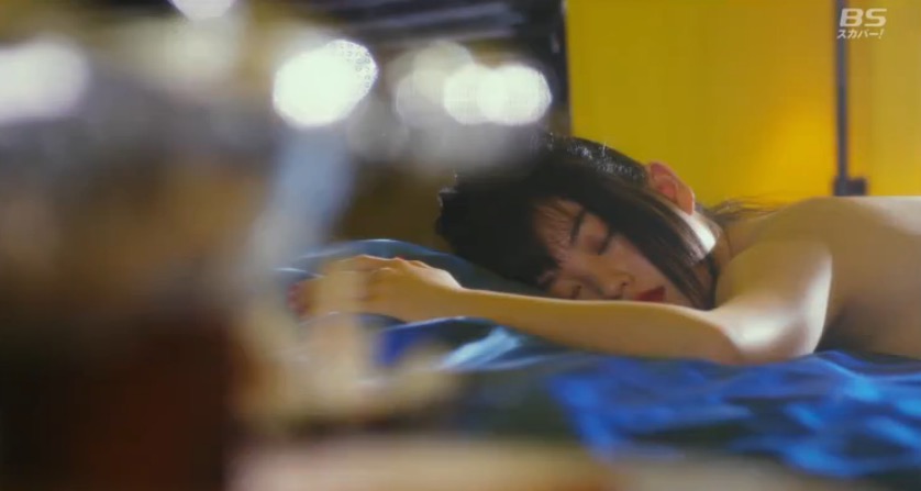 为了成为这部影片的女主角，她终于脱了！