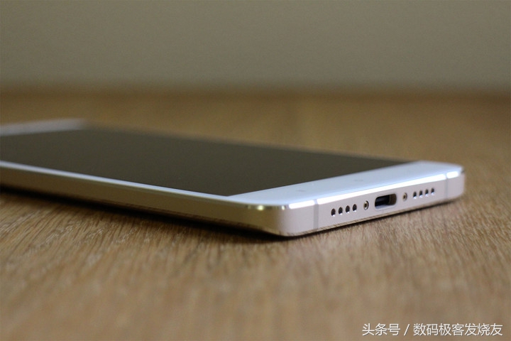 小米5splus参数配置详情,小米5splus评测