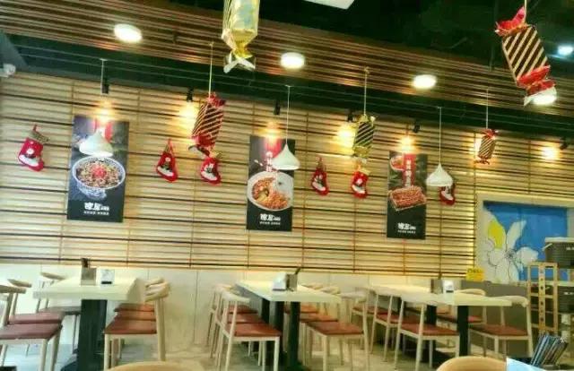 广州人均几十元吃到扶墙走的火锅,人均不到20就能吃撑的老店铺